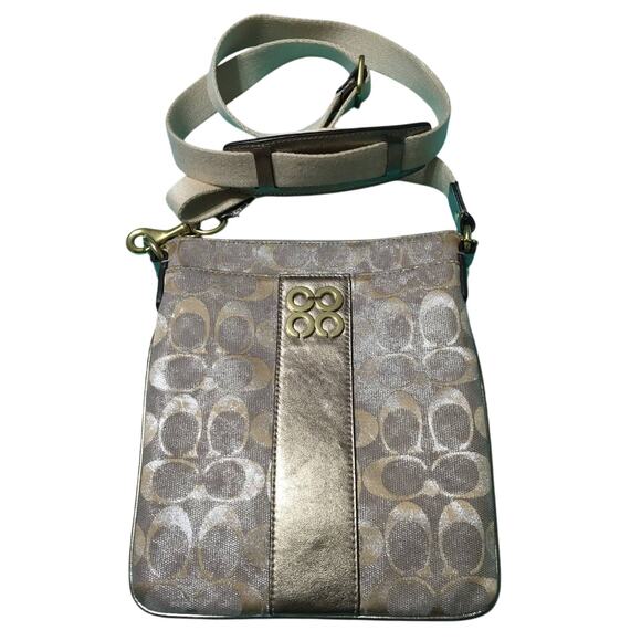 Coach Kitt Swingpack Crossbody Bag Purse Silver Gold Sig. Canvas Adj Strap - Picture 1 of 4